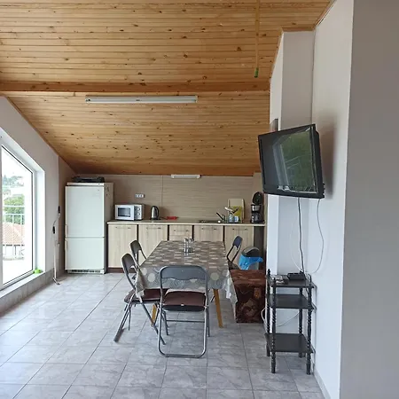 Stai Za Gosti Bazdarovi بايالا