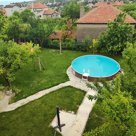 Stai Za Gosti Bazdarovi *